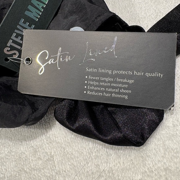 Steve Madden Black Satin Lined Ponytail Cap
Adjustable Tie Back NWT - Picture 9 of 12
